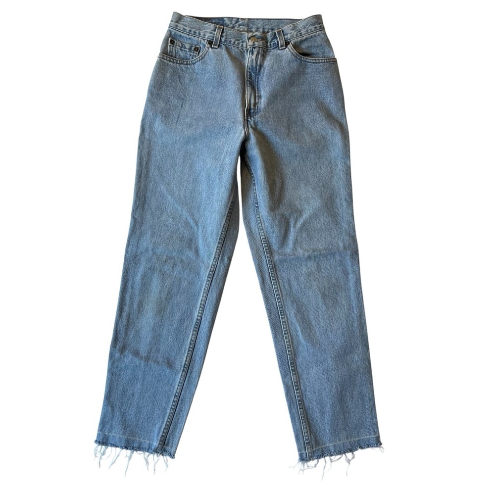 Levis 550 Relaxed fit Tapered leg 10 Light blue wash Raw edge jeans High waist